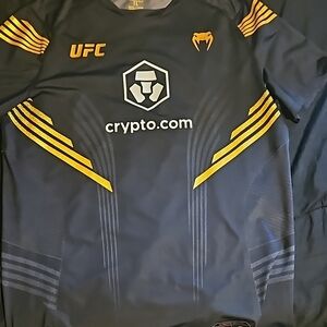 UFC Men's Black and Yellow Shirt